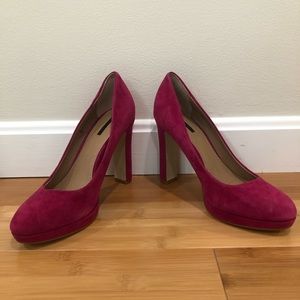 Tahari Fuscia Pink Suede Heels